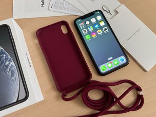 iPhone XR Apple