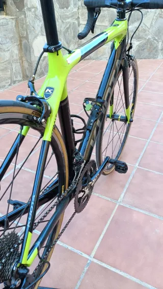 Bicicleta Kuota Kobalt Shimano 105