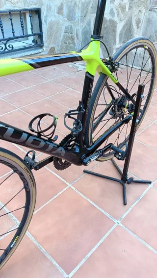 Bicicleta Kuota Kobalt Shimano 105
