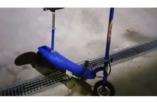 Patinete eléctrico con sillín 24v