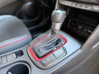 Hyundai Kona 1.6 GDi 141cv Hibrido - Como nuevo