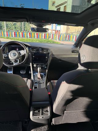 Volkswagen Golf GTI 7.5 Performance DSG