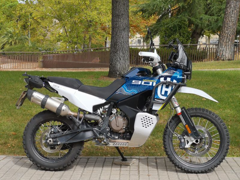 Husqvarna Norden 901 Expedition