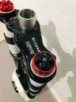 Horquilla bomber  888 RC3