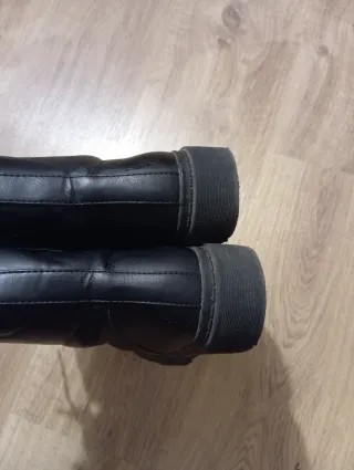 Botas militares negras