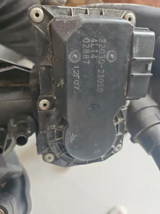 Cuerpo Mariposa y Colector Toyota Corolla