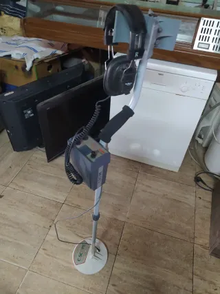 Detector de metales C-Scope con auriculares