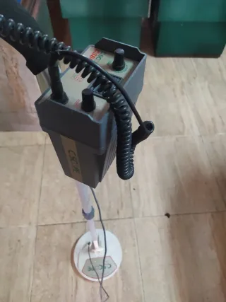 Detector de metales C-Scope con auriculares