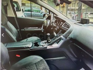 Peugeot 3008 2015