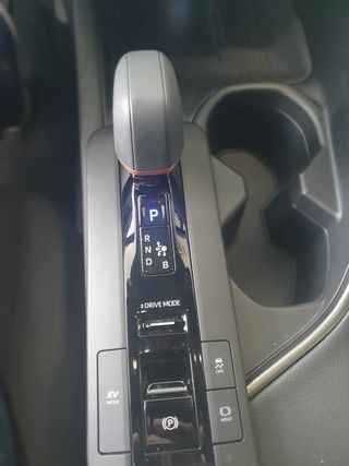 Toyota C-HR Híbrido 2025 garantía oficial