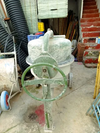 Hormigonera Euro 250L