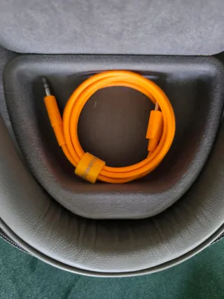 Bowers & Wilkins PX8 McLaren Edición Limitada