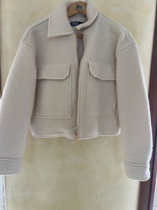 Cazadora Zara Beige