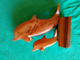 Scultura delfini in legno Brasile