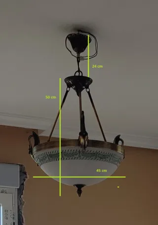 Lámpara salón hierro latonado y cristal alabastro