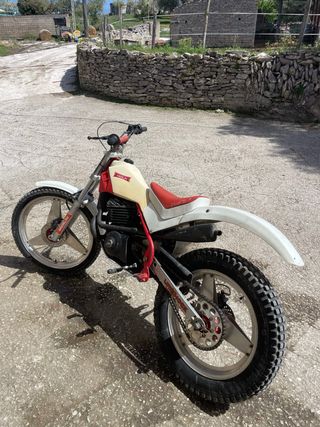 Moto Merlin DG3-88 Trial Roja/Blanca