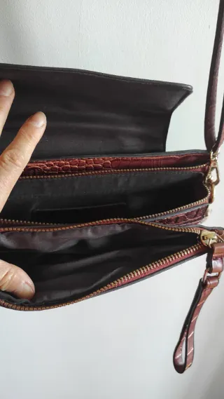 Bolso marrón efecto piel cocodrilo