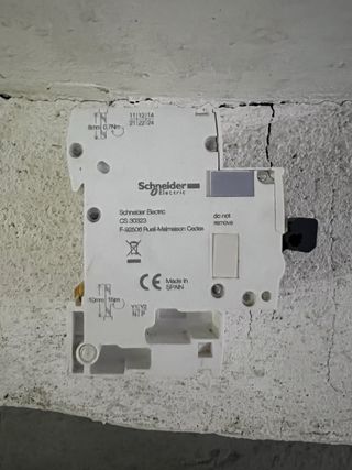 Interruptor Automático Schneider Electric