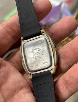 Casio W-E10 Reloj Digital Plata y Negro