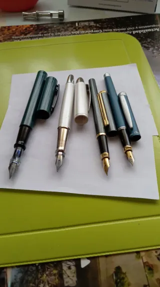 Lote 4 Plumas Estilográficas