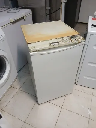 Mini Nevera con congelador