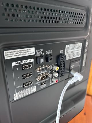 Televisión LG 32” LED