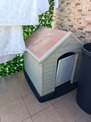 Casota para cão em plástico