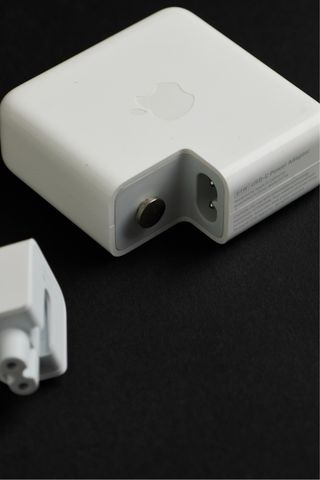 Cargador Apple 61W USB-C Original