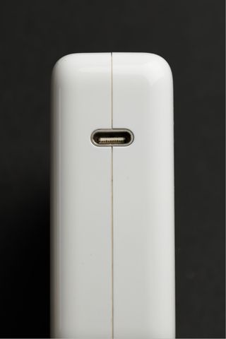 Cargador Apple 61W USB-C Original