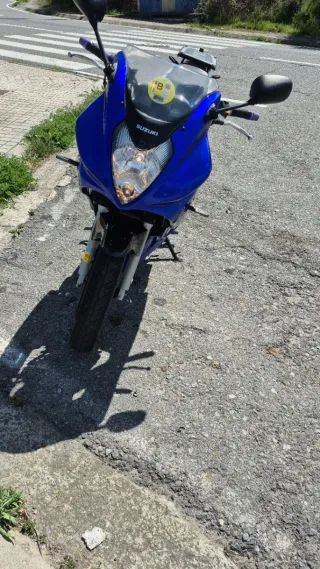 Suzuki GS500F