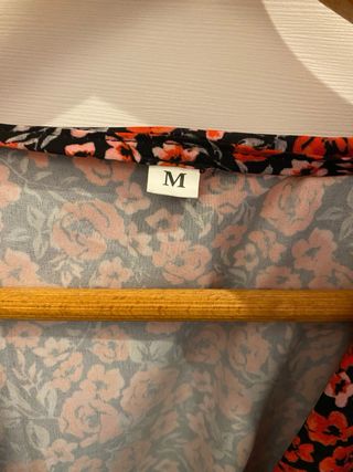 Vestido estampado floral rojo