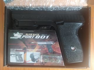 Pistola Nerf Negra y Plata y Panther blowback