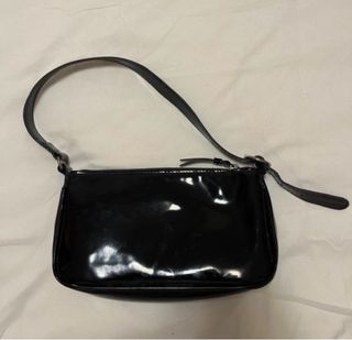Bolso charol negro