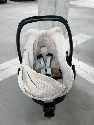 Silla de coche BebeConfort con Isofix