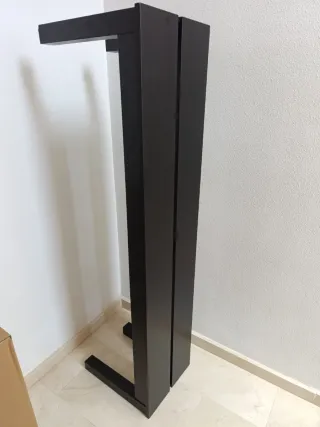 Banco de madera negro Ikea