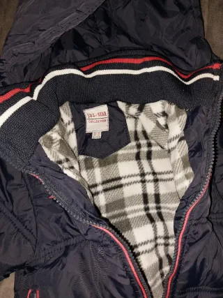 Giubbotto imbottito blu con cappuccio