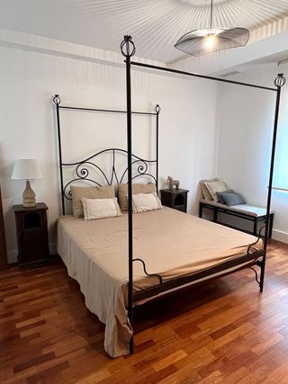 Cama Forja Dosel 150cm + Mesitas Noche