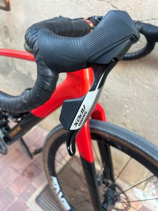 Bicicleta Gravel Trek Checkpoint Roja