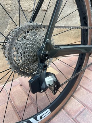 Bicicleta Gravel Trek Checkpoint Roja