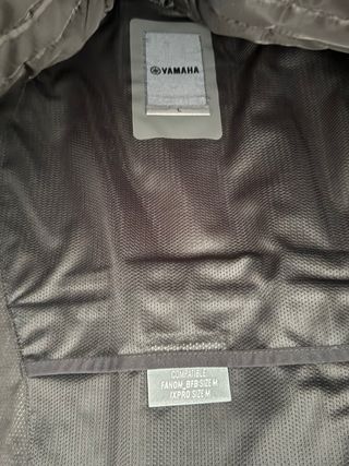 Chaqueta Yamaha MT Línea Hyper Naked 1 mes de uso