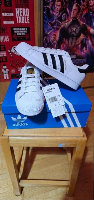 Adidas Superstar Talla 41 Blancas y Negras