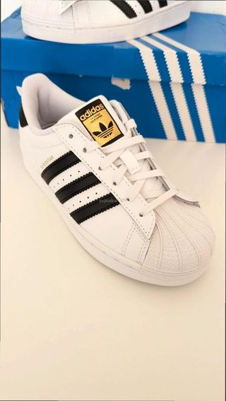 Adidas Superstar Talla 41 Blancas/Negras