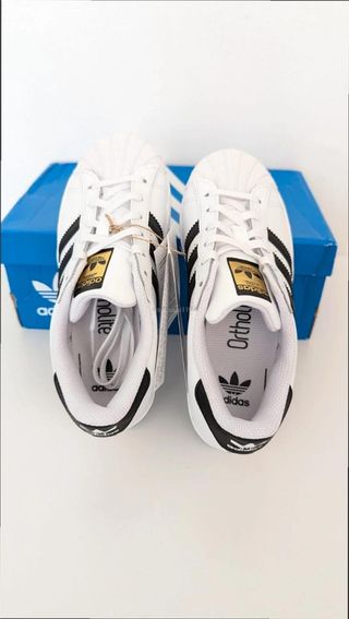 Adidas Superstar Talla 41 Blancas/Negras