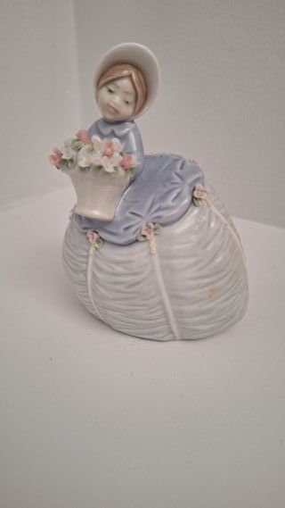 Lote 8 figuras porcelana Lladró