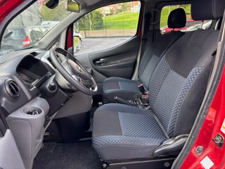 Nissan NV200 Evalia 1.6 109cv DISTINTIVO C VERDE