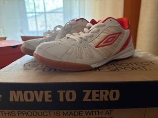 Zapatillas Umbro Futsal Talla 39 Nuevas