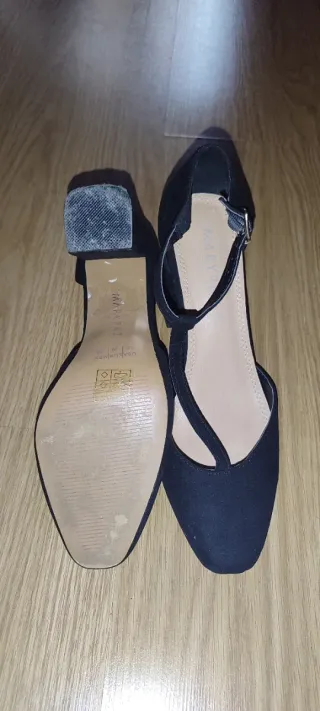 Zapatos de tacón negros