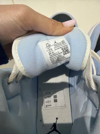 Nike Air Jordan 1 Mid Azul Blanco