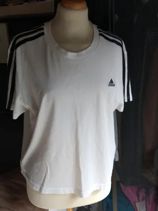 T-shirt Adidas bianca con strisce