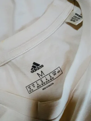 T-shirt Adidas bianca con strisce